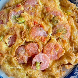 ไข่เจียวแหนมราดข้าว