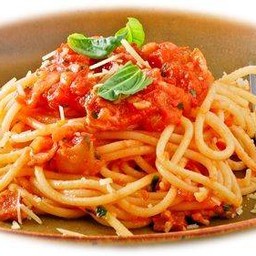 สปาเกตตี้ซอสพริกขี้หนูไก่