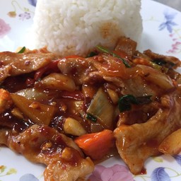 ข้าวพริกเผาหมู