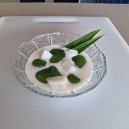 อินทนิลเตยหอม มะพร้าวกะทิ