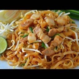 ผัดไทยหมู