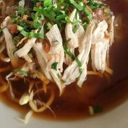 ก๋วยเตี๋ยวไก่น้ำข้น