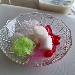 ทับทิมกรอบ ซ่าหริ่ม มะพร้าวกะทิ