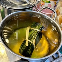 น้ำเชื่อมใบเตยหอมๆ (เลือกเครื่องเอง4อย่าง)