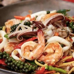 ข้าวผัดฉ่าถาด