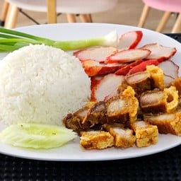 ข้าวหมูแดง-หมูกรอบ