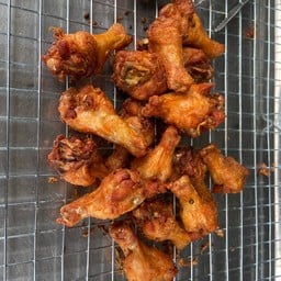 ไก่เขย่า วัดหนัง