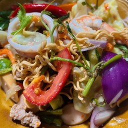 ยำมาม่า