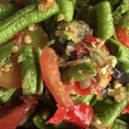 ส้มตำถั่วฝักยาวปูปลาร้า