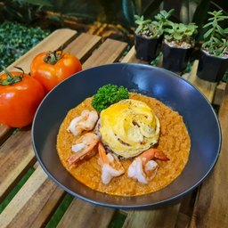 ข้าวไข่ข้น ซอสมะเขือเทศ กุ้งย่าง