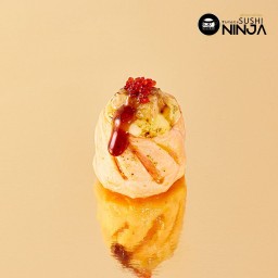 ซูชิแซลมอนโรลเบิร์นฟัวกราส์