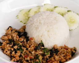 ข้าวราดผัดกระเพรา