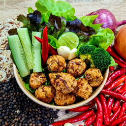 ลาบอกไก่ Spicy Ball (หม้อทอดลมร้อน)
