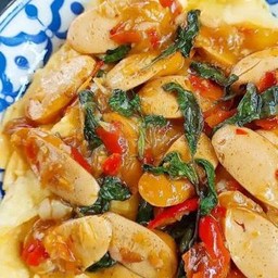 ข้าวไข่ข้นกะเพราไส้กรอก