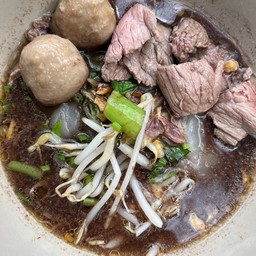 ก๋วยเตี๋ยวเนื้อสดล้วน