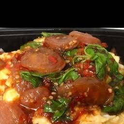 ข้าวไข่ข้นกะเพรากุนเชียง