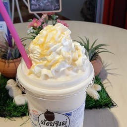 MeeCha Coffee&tea สาขาตลาดเมืองใหม่1 (ติดกับร้านน้ำแข็ง ตั้งอยู่หน้าร้านตัดผม ซุ้มสีขาว)