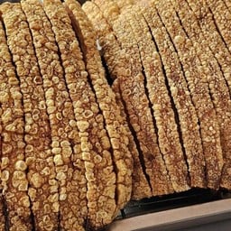 หมูกรอบล้วน 1กก.