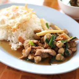 ครัววันวาน กระเพรา(มหาชน)