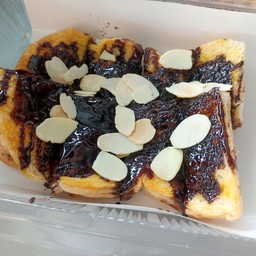 ปังปิ้ง นม+ ช็อก + อัลมอลล์