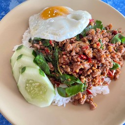 กระเพราเนื้อ