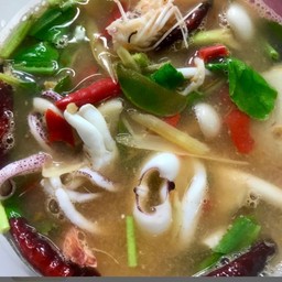 ต้มยำทะเลน้ำใส