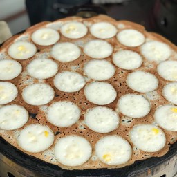 ขนมครกโบราณ หนุก หนม บาย แมงปอ