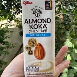 ชาเขียวอัลมอนด์