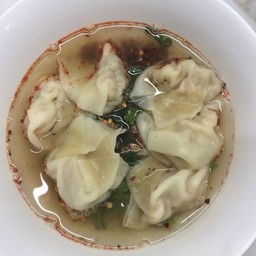 เกี๊ยวกุ้งต้มยำ