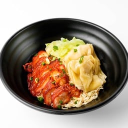 บะหมี่เกี๊ยวหมูแดงแห้ง/น้ำ