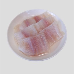 ปลาดอลลี่หั่น 300 กรัม