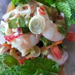 ยำตะไคร้กุ้งสะดุ้ง