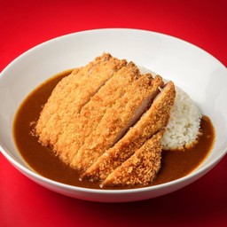 ข้าวแกงกะหรี่หมูชุบเกล็ดขนมปังทอด Fried Pork Cutlet Curry Rice