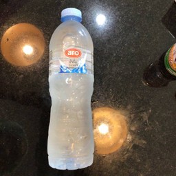 น้ำเปล่า aro