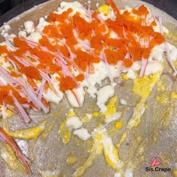 เครปร้อน ไข่+ไข่กุ้ง+ชีส +ปูอัด