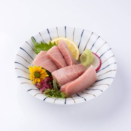 เนื้อทูน่าส่วนกลาง 5 ชิ้น