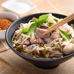 ร้านก๋วยเตี๋ยวแซ่บจัง