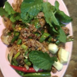 ลาบเนื้อสุก