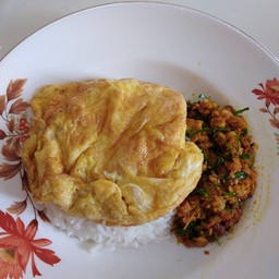 ข้าวคั่วกลิ้งหมูสับไข่เจียว
