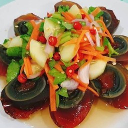 ยำไข่เยี่ยวม้า