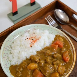 ข้าวแกงกะหรี่ เนื้อตุ๋น