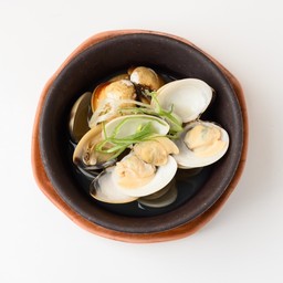 1175Sake Steamed Clams