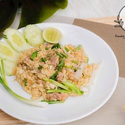 ข้าวผัดหมูชิ้น
