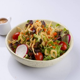 สลัดปลาเงินทอดกรอบ