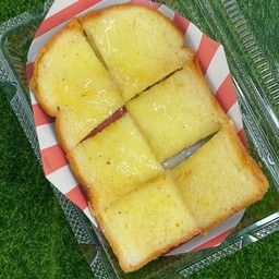 ปังปิ้งเนย เขย่านม