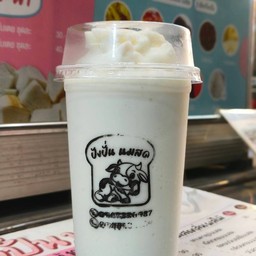 นมสดกล้วยหอมเนยถั่วปั่น