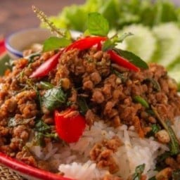 ผัดไทดั้งเดิม ซอยแม่คิ่ม