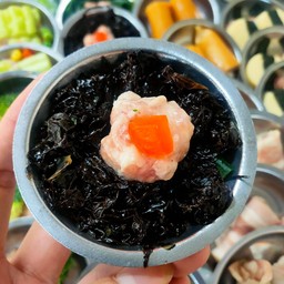 สาหร่ายดำไข่เค็ม