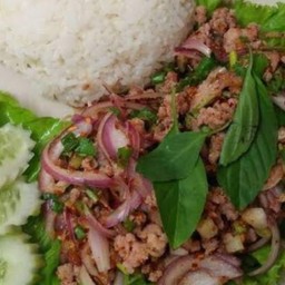 ข้าวหน้าลาบหมู