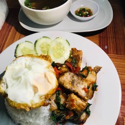 โกเด้ง ตลาดดาวตงงข้ามซอยโกเขียว